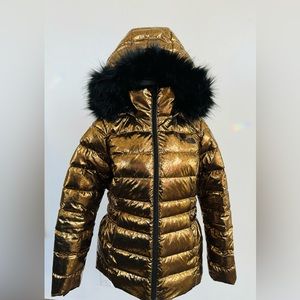✨Like-New Gold & Black North Face Puffer Coat✨